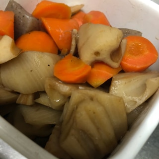 根菜とこんにゃくの煮物